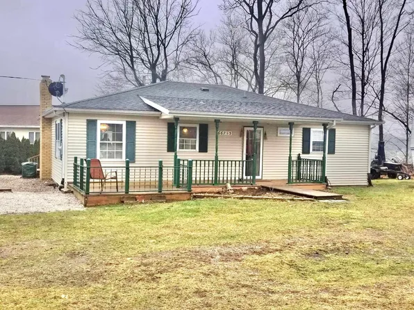 66713 Territorial Rd, Lawrence, MI 49064