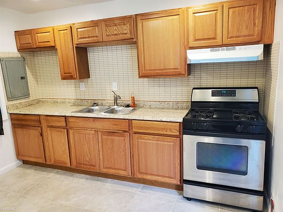 8605E5A3-E085-4942-A634-95A6CFC2EF88