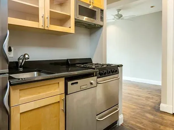 234 Mott Street 9 image 2 of 3