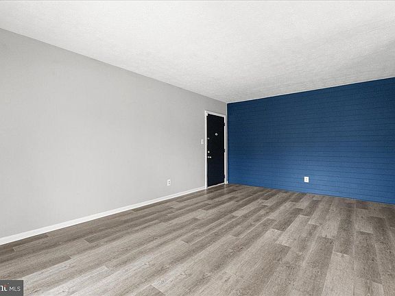 4th image of 200 Erin Way APT 103
