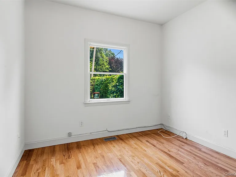 10 Osborne Ln — Photo 15