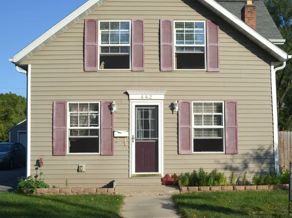 442 N Huron St, De Pere, WI 54115
