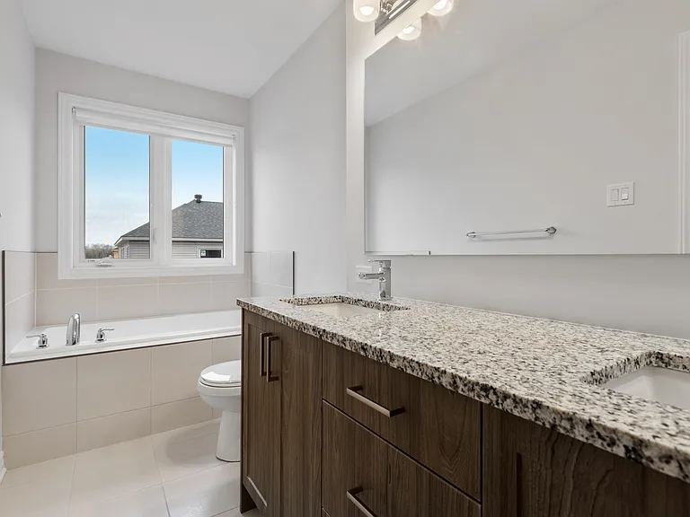 1072 Kijik Cres #1 — Photo 19