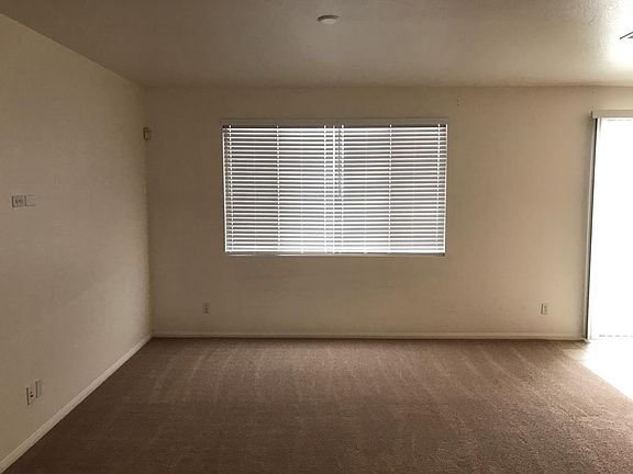 5th image of 16780 Desert Lily St