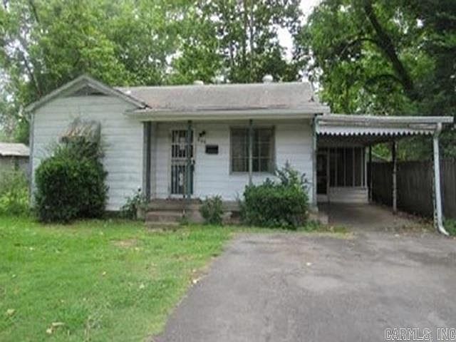 1st image of 140 Marvin St