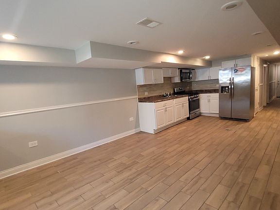3rd image of 1916 S Harding Ave #1