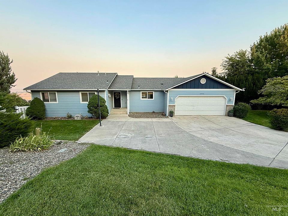 1st image of 2995 Dove Dr