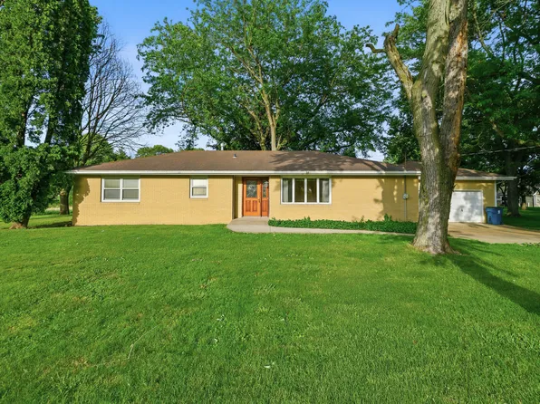 201 N Vermillion St, Troy Grove, IL 61372