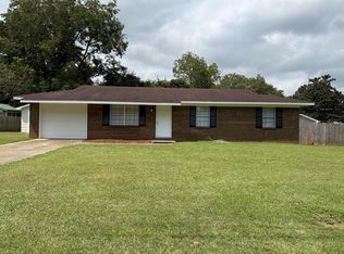 222 Osteen Dr, Hartford, AL 36344