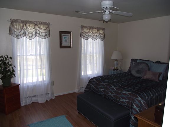 5th image of 5835 Valley Dr