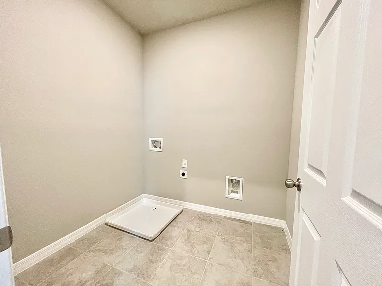 332 S Zuni Rd — Photo 19