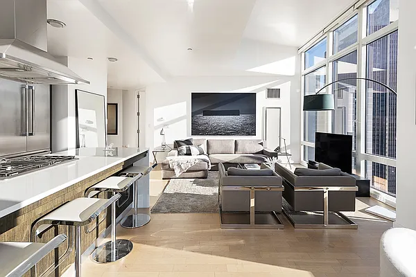 Sold by GARG Real Estate | media 2