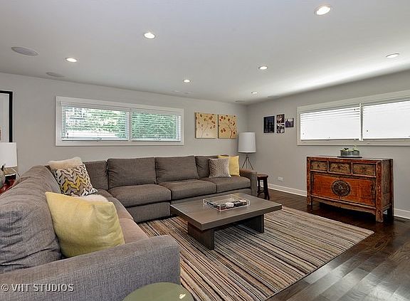 4th image of 971 Forestway Dr