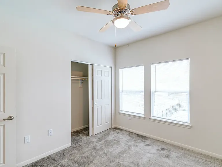 Northview Apartment Homes — Photo 9