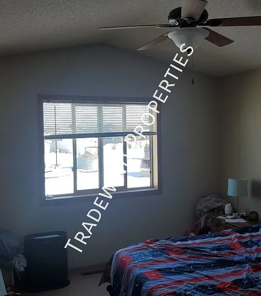 3592 McKenna Ct — Photo 9