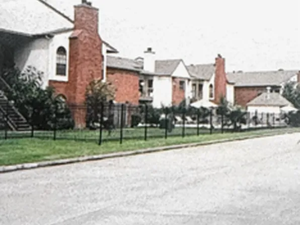 Inwood Place Apartments