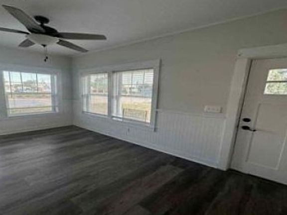 Additional Living Room