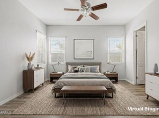 927 S Soho Ln, Chandler, AZ 85225