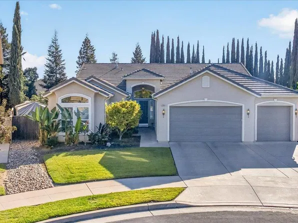 3144 Rall Ave, Clovis, CA 93619