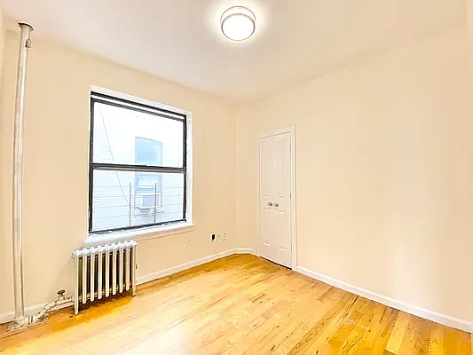 Rented by Brickview NYC Realty NYV LLC | media 14