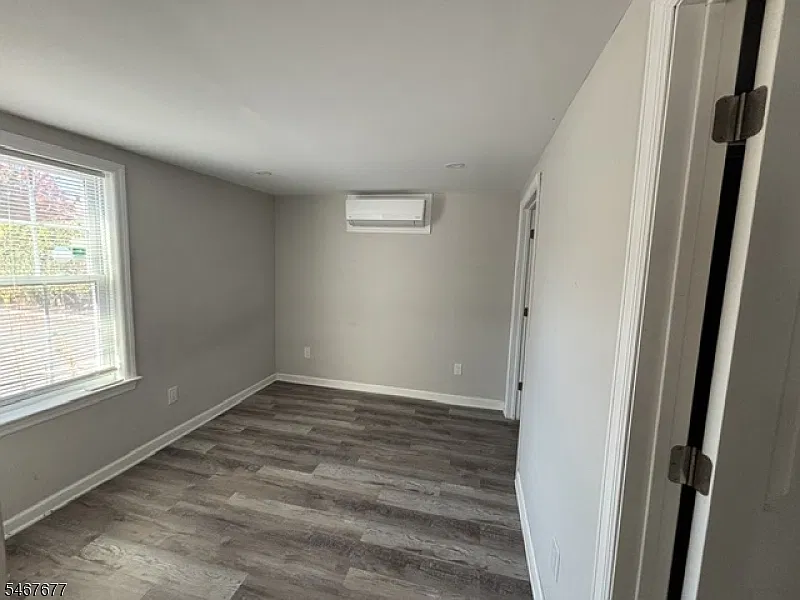 1 bed, 1.5 bath, $2,200 — Photo 4