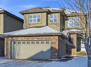 2292 Warry Loop SW, Edmonton, AB T6W 0N8