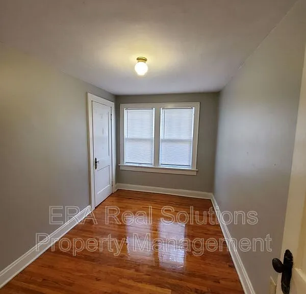 695 S Eureka Ave — Photo 17