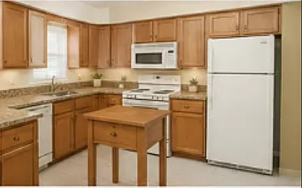 4 bed, 2200 sqft, $4,500 — Photo 4