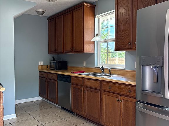 3rd image of 336 N Gray Ave #B