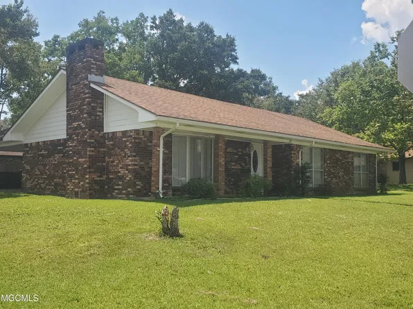 303 Sunny Dr, Diberville, MS 39540