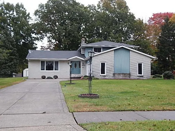 6661 Cheryl Ann Dr, Independence, OH 44131