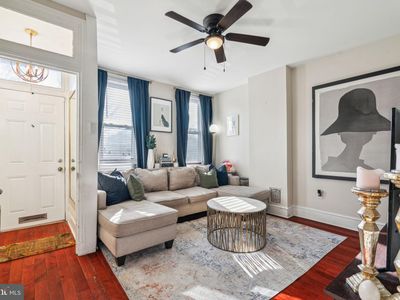 926 W College Ave, Philadelphia, PA, 19130