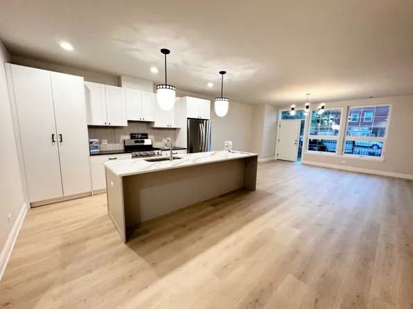 4315 S Indiana Ave #3, Chicago, IL 60653