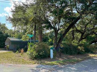 3976 Woodfin Cir, Pace, FL 32571
