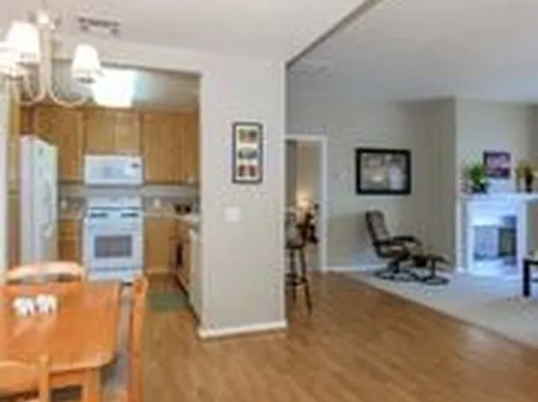 565 Lands End Way Unit 219, Oceanside, CA 92058