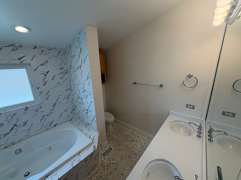 5042 N Winchester Ave #3 — Photo 10