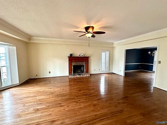 2nd image of 105 Westminister Dr