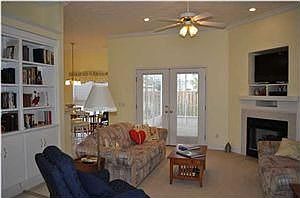 2nd image of 97 Oakleaf Ct