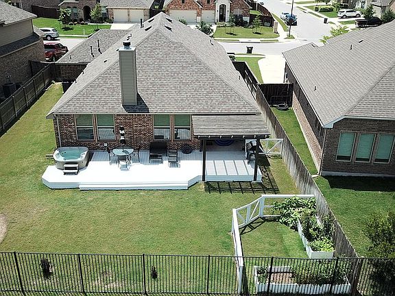 2nd image of 304 Miracle Rose Way