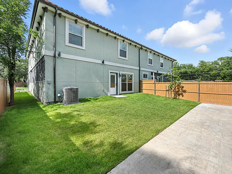 934 Elwood Rd #934 — Photo 4