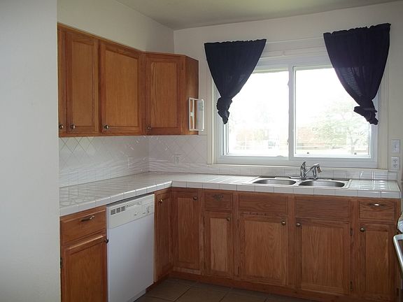 Plenty of cabinet space