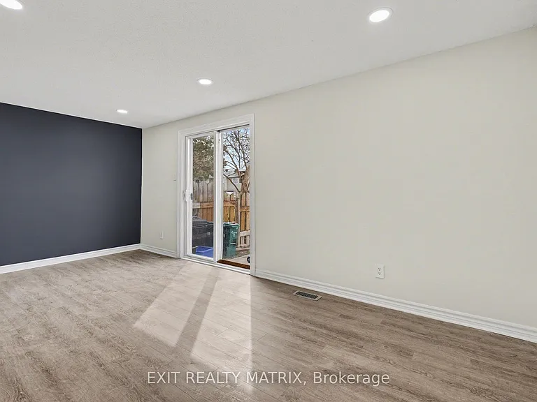 1468 Heatherington Rd #B — Photo 7