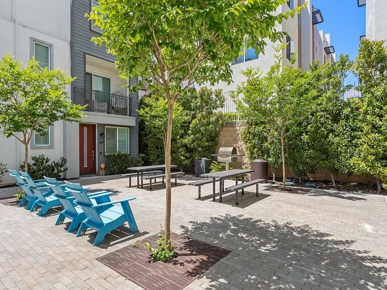 2601 Cranston Dr #712 — Photo 33