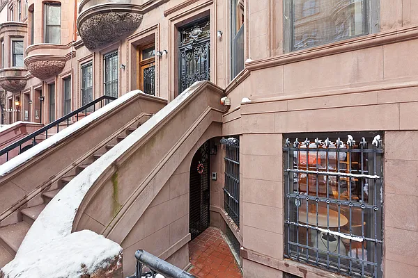 Sold by Christie's International Real Estate Group, LLC | media 2