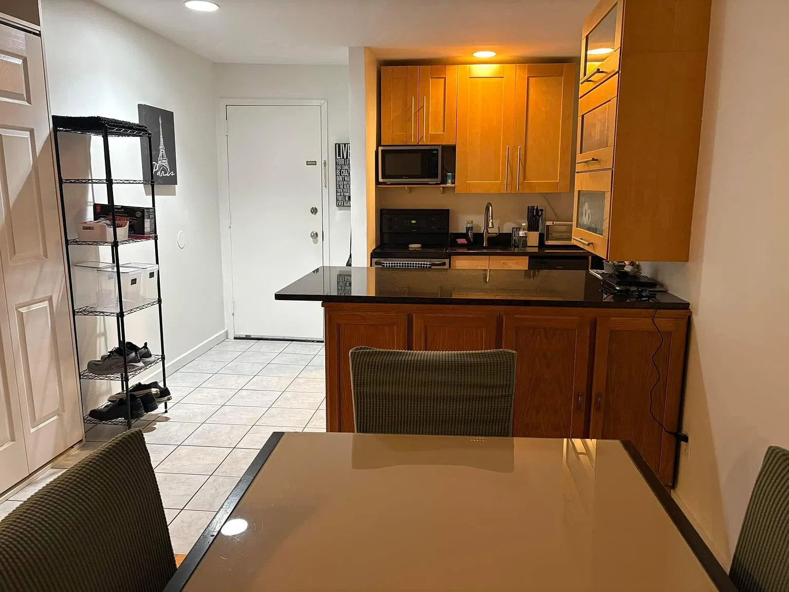2 bed, 750 sqft, $1,445 — Photo 3