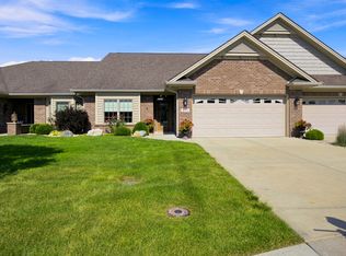 4111 Melbourne Dr, Columbus, IN 47203