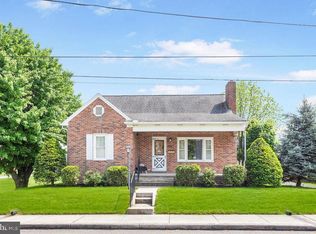211 Charles Ave, Hanover, PA 17331