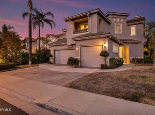424 Canyon Crest Dr, Simi Valley, CA 93065