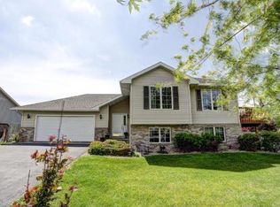 1611 S Ridge Rd, River Falls, WI 54022