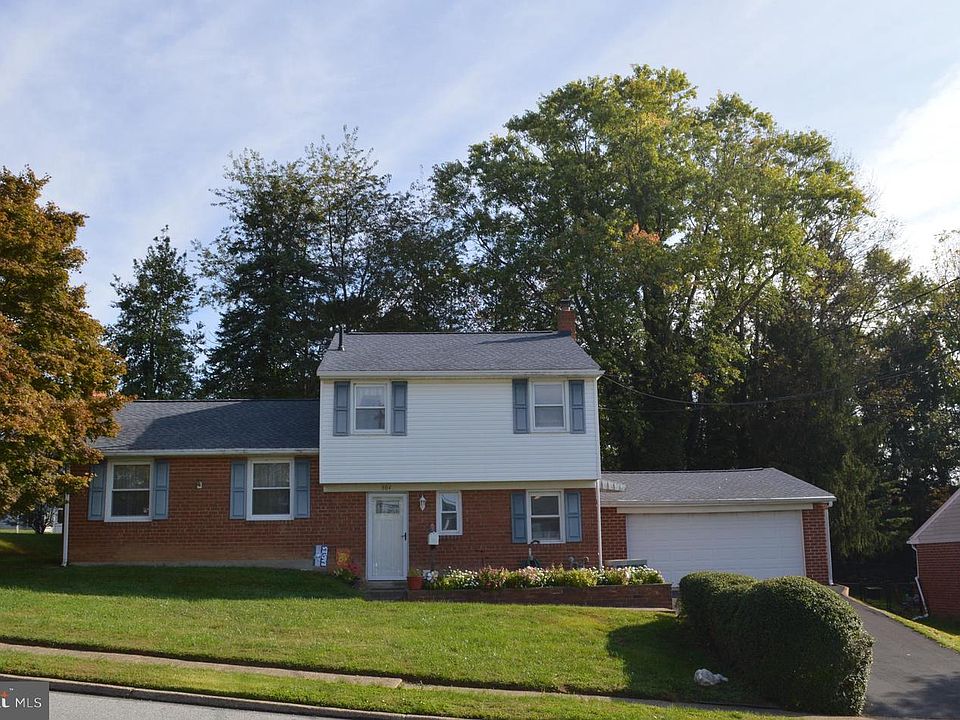 1st image of 804 Lincoln Dr